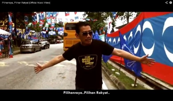 Jef Hazimin dalam video muzik Pilihanraya Pilihan Rakyat. 