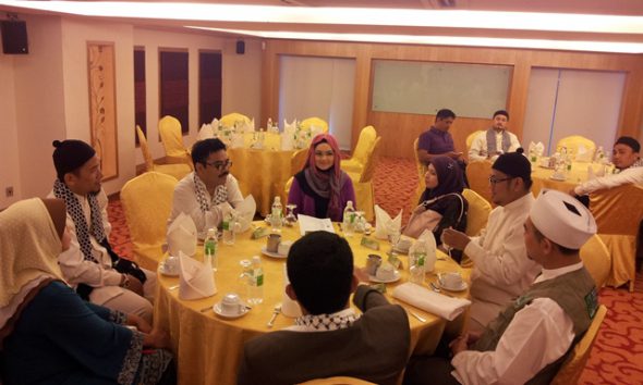 Perbincangan diantara Dato Siti, Rabbani, wakil MAPIM dan wakil Hotel De Palma.